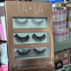 LA LA Wispy Eyelash Collection